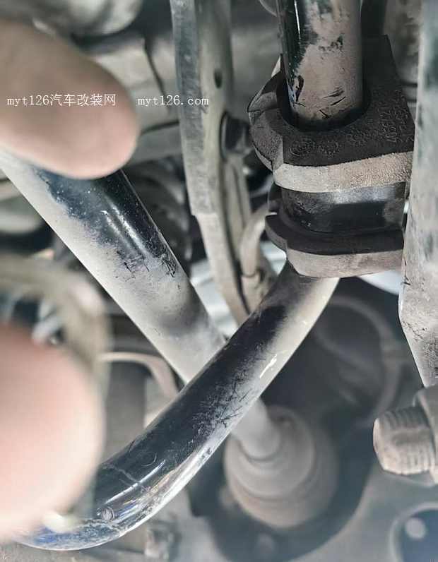 DIY更换欧蓝德后平衡杆胶套 myt126汽车改装网